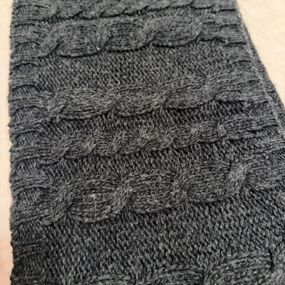 Lole Grey Knit Infinity Scarf - Picture 6 of 14